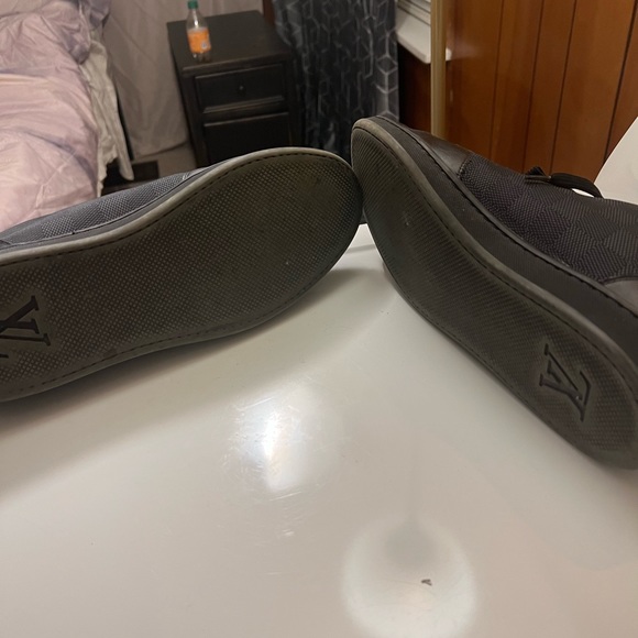 Louis Vuitton sneakers - Picture 3 of 5
